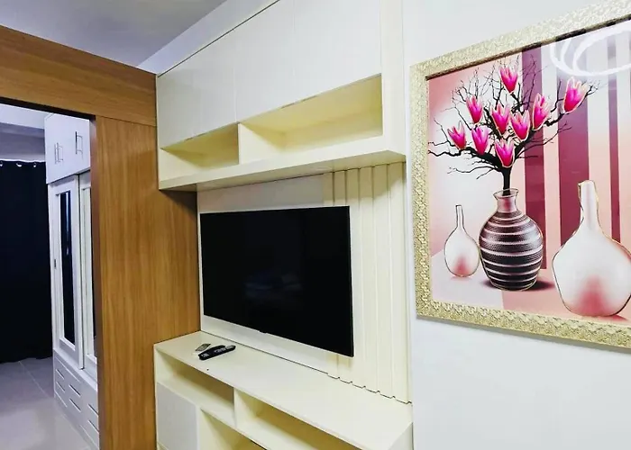 Idyllic For Rent - Perfect For Short-term Front Of Mall Of