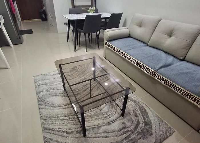 Idyllic For Rent - Perfect For Short-term Front Of Mall Of
