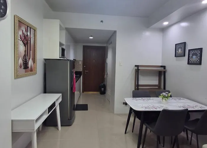 Idyllic For Rent - Perfect For Short-term Front Of Mall Of Apartamento *